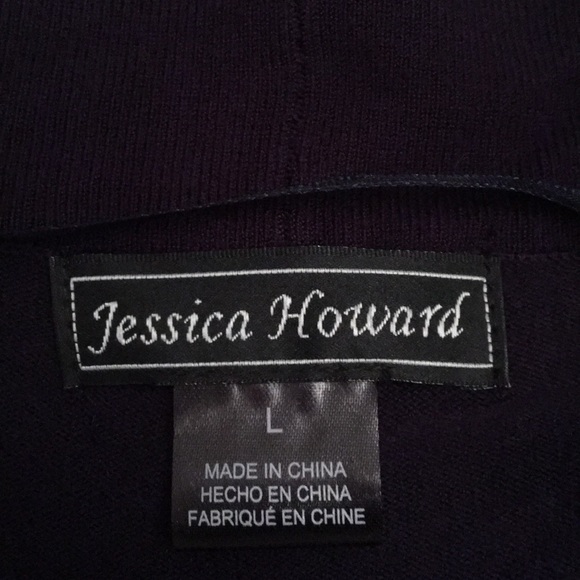 3/4 sleeve sweater . Size large - Picture 2 of 3